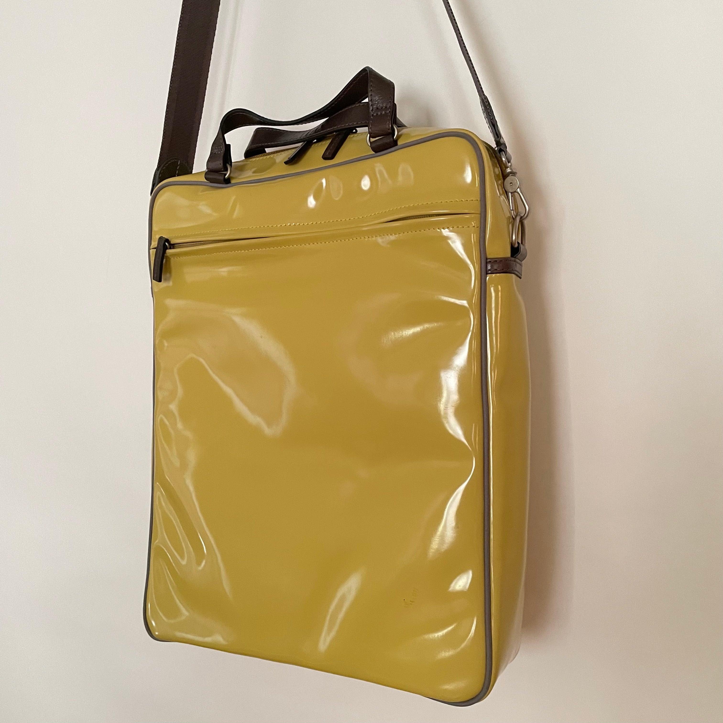 Premium Collection | Tall Vegan Enamel Leather Shoulder Bag with Detachable Shoulder Straps & Genuine Leather Handles & Juggling Robot Print | Yellow